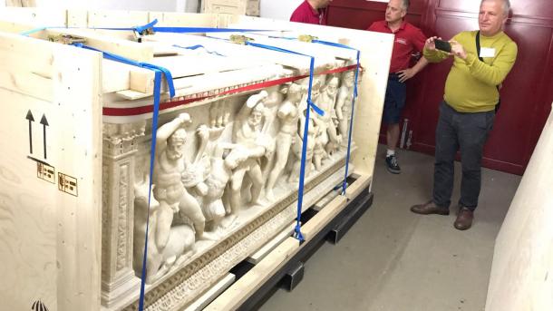 Саркофаг Геракла возвращен в Турцию