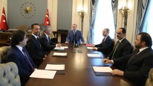 Президент Эрдоган принял во дворце исполнительного директора Формулы-1