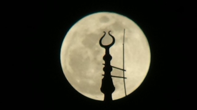 Bursa’da ’Süper Kanlı Mavi Ay’ Böyle Görüntülendi