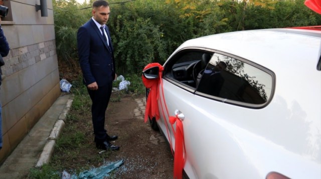 Adana’da gelin arabasından hırsızlık iddiası