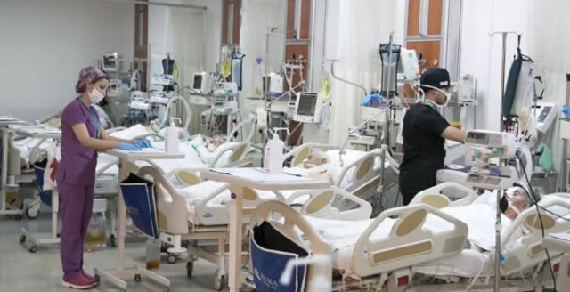 Turkish theology professor blasts keeping male and female patients in same rooms during intensive care