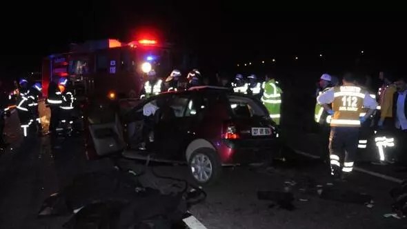 Gaziantepte zincirleme trafik kazası: 5 ölü, 6 yaralı (2)- Yeniden
