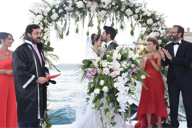 Fahriye Evcen ve Burak Özçivit'in düğünü