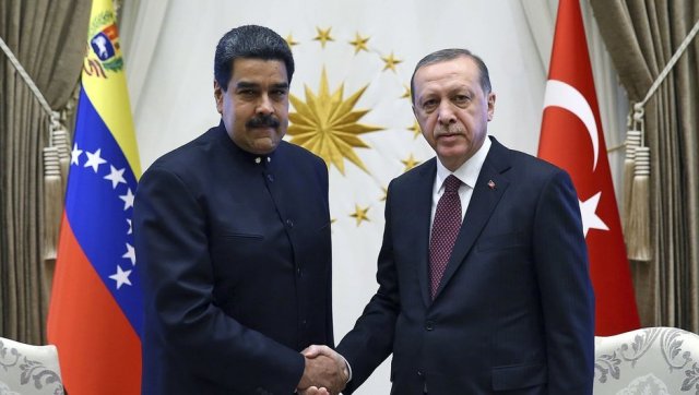 Cumhurbaşkanı Recep Tayyip Erdoğan Nicolas Maduro