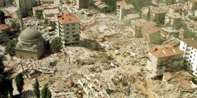 Картинки по запросу kocaelı depremı